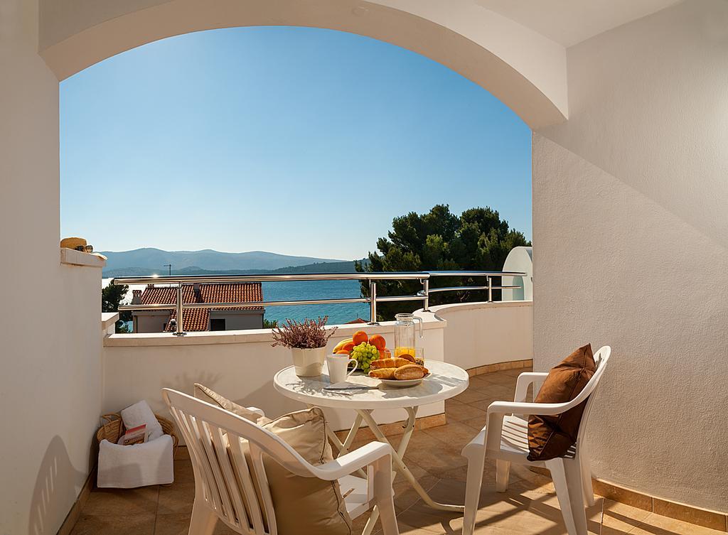 Villa Croatica Apartments Žaborić Extérieur photo