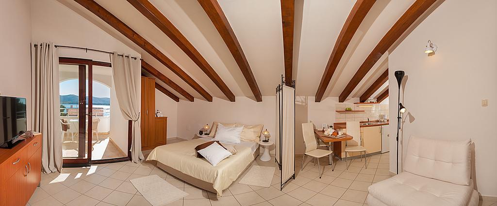 Villa Croatica Apartments Žaborić Extérieur photo