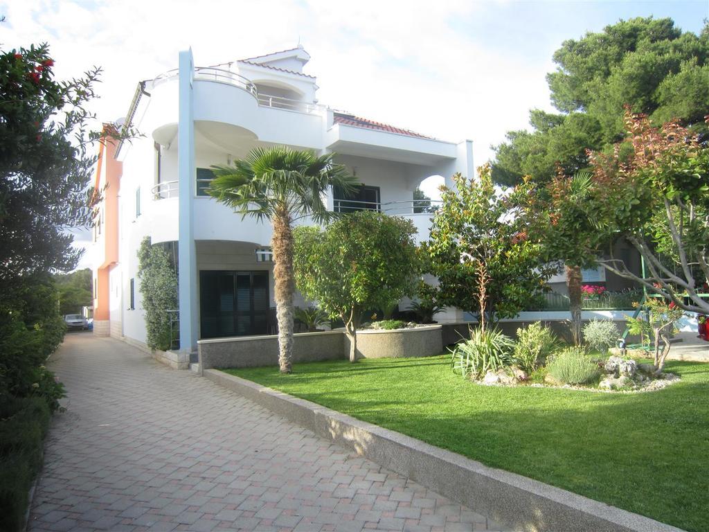 Villa Croatica Apartments Žaborić Extérieur photo