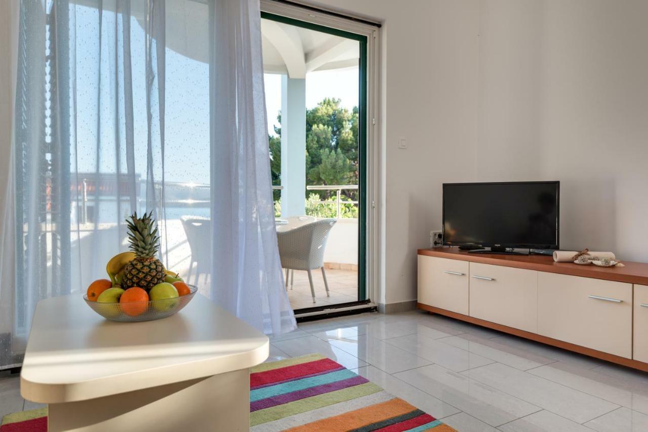 Villa Croatica Apartments Žaborić Extérieur photo