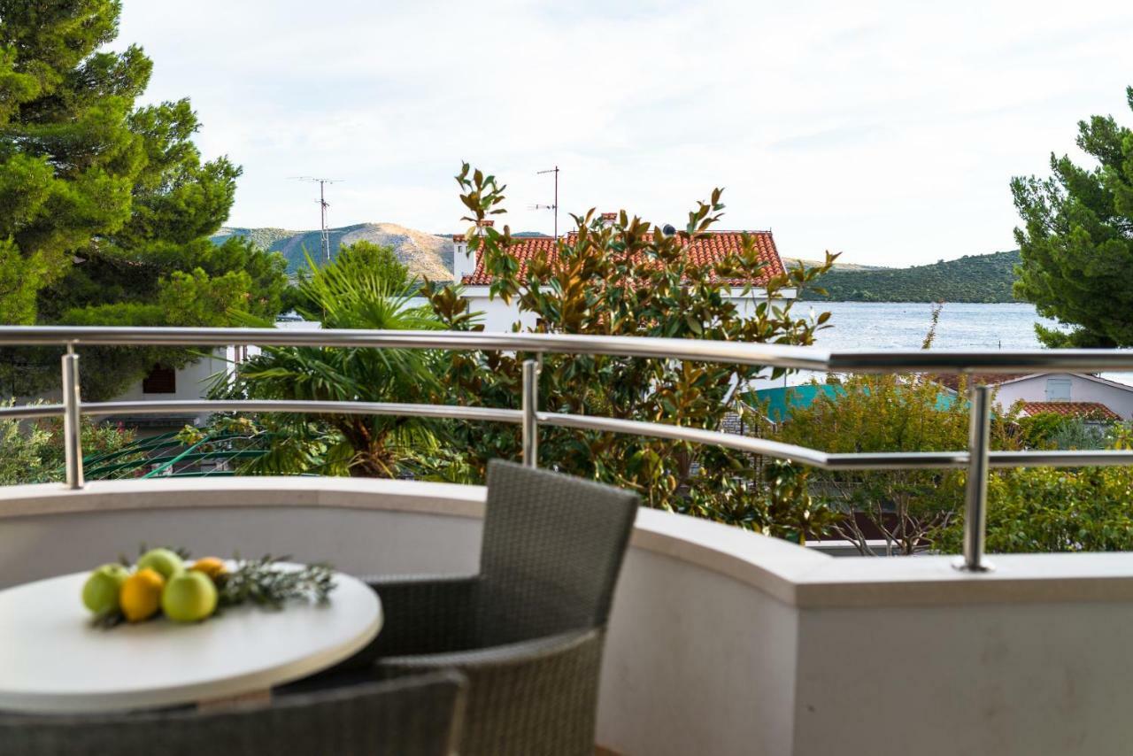 Villa Croatica Apartments Žaborić Extérieur photo